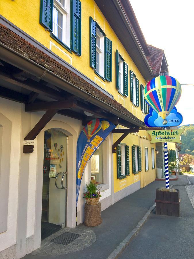Apfelwirt Hotell Stubenberg Exteriör bild