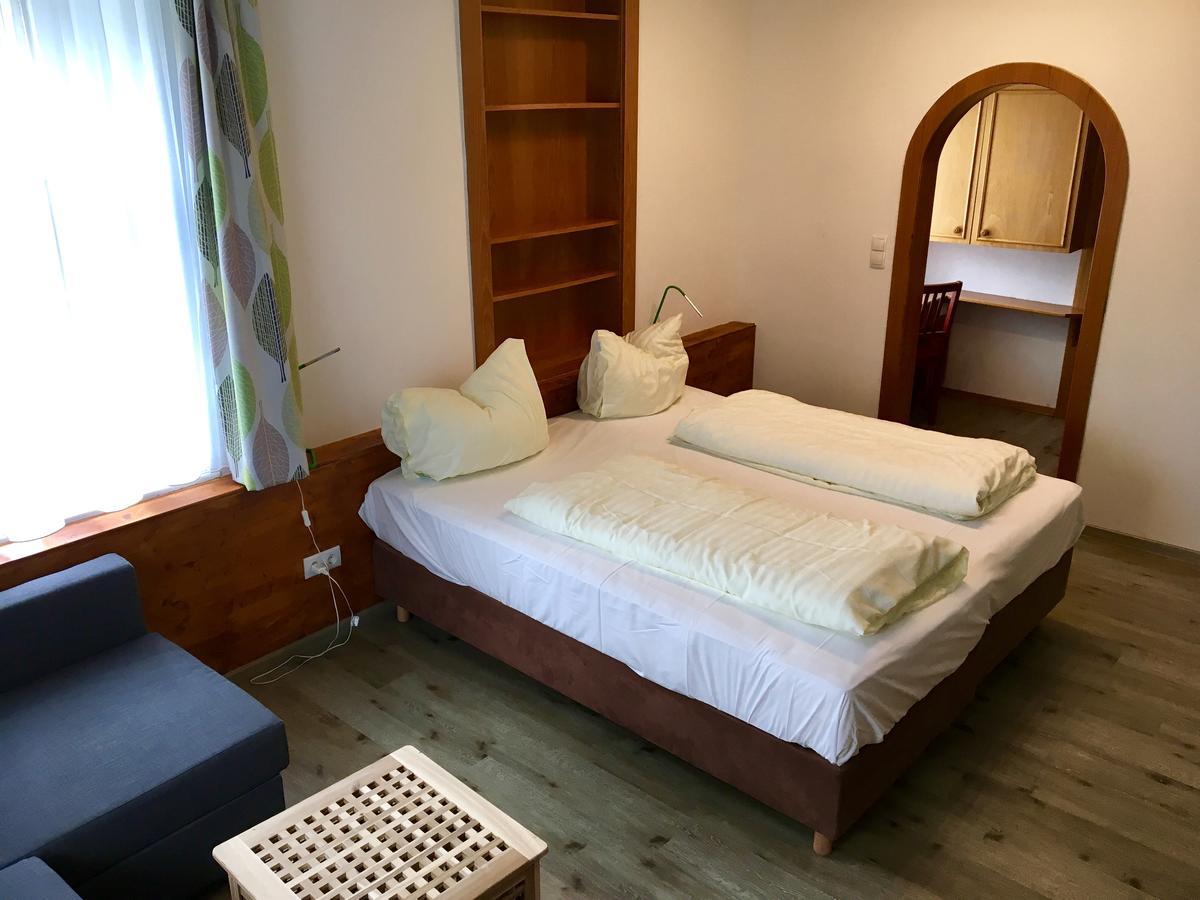 Apfelwirt Hotell Stubenberg Exteriör bild