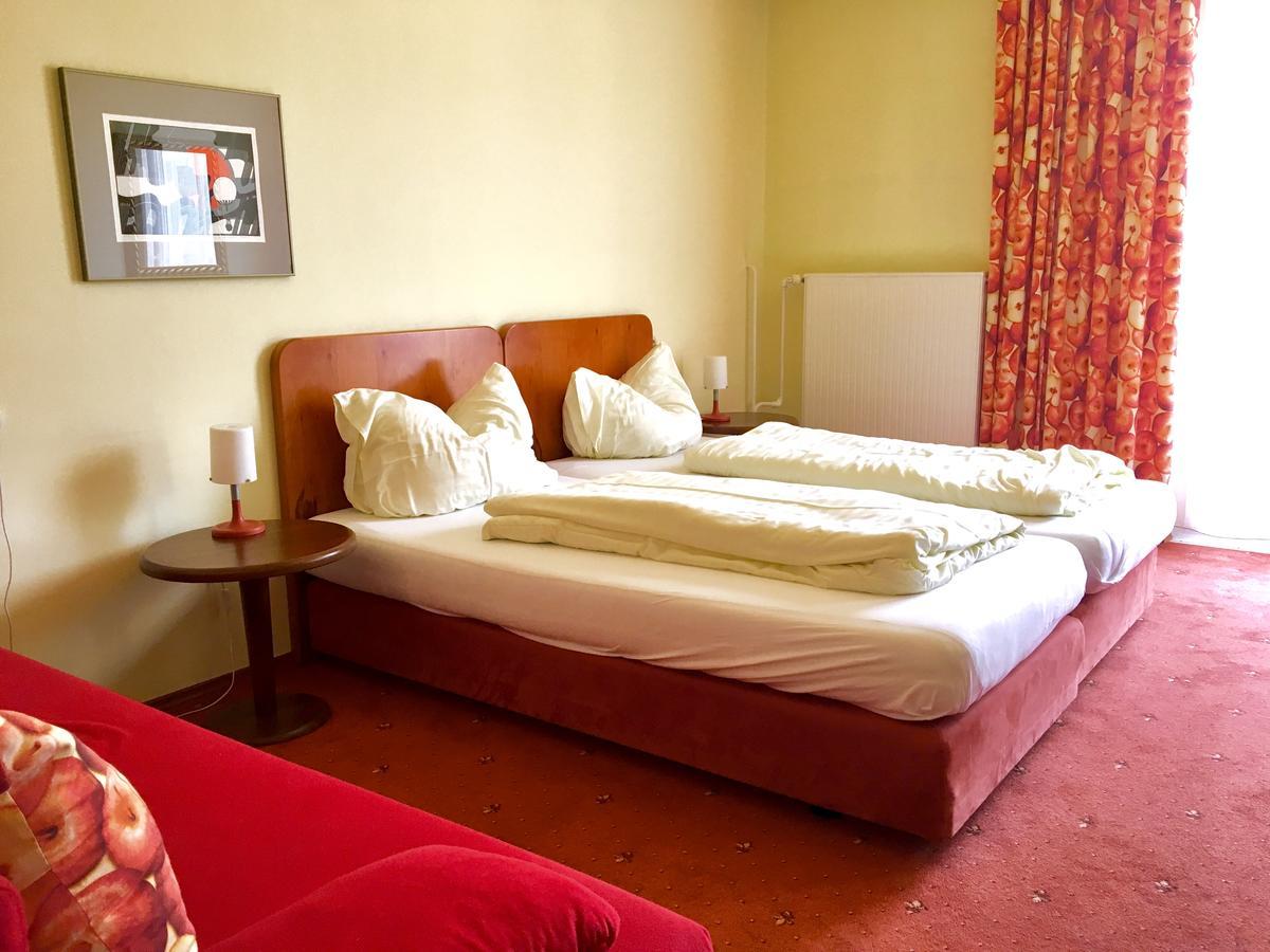 Apfelwirt Hotell Stubenberg Exteriör bild