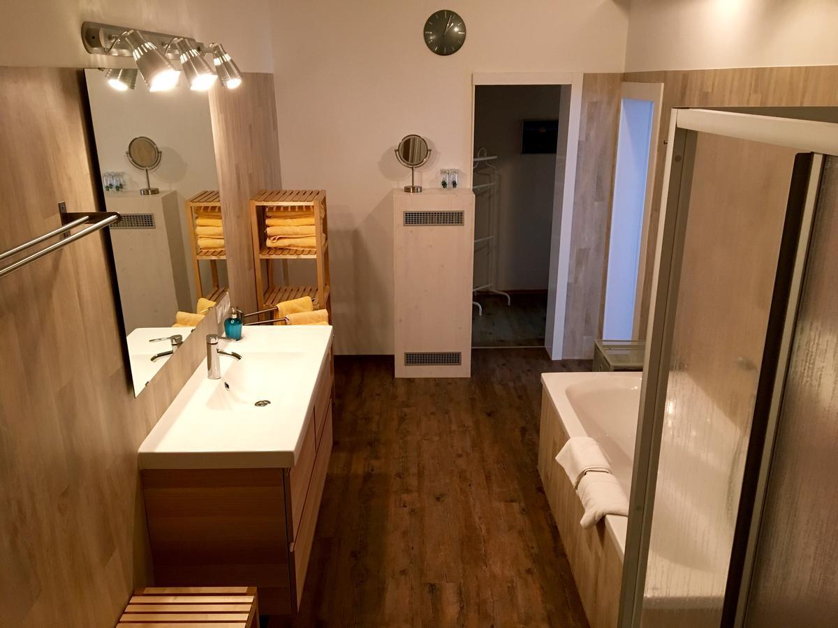 Apfelwirt Hotell Stubenberg Exteriör bild